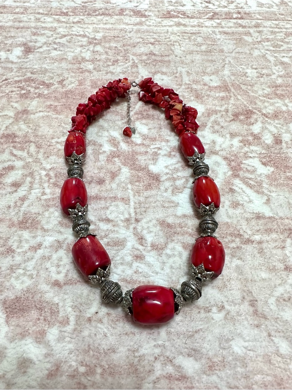 Genuine Coral 🌹 Beaded Necklace - Picture 4 of 9